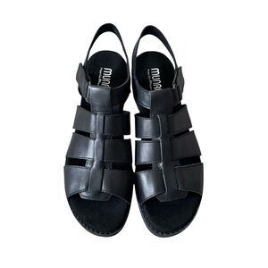 NIB Munro sandals